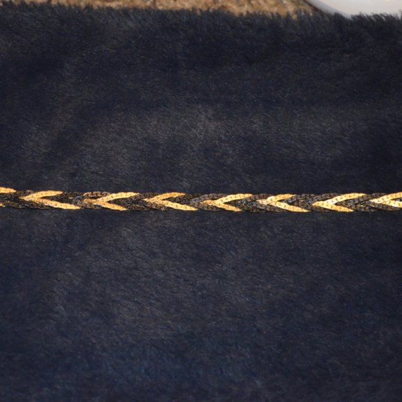 Vintage Unknown 5 chains Necklace Fastener Black & Gold Fine Metal Work 8 3/4' - Picture 6 of 6